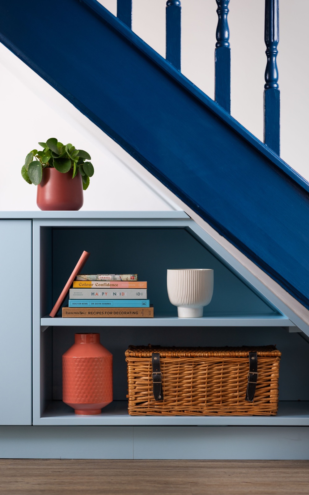 Interior of a softly lit room with neutral colours and balanced shadows, lit by a large lantern softbox to compensate for minimal natural light, interior photography